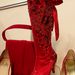 Még egy a Fany Modától: kézzel készített és hímzett csipkés, piros csizma. Ezt egy magyaros ruhához készítették, hasonló sem szaladgál sok a városban. 75 ezer forintért olyan csizmája lehet, amilyen még sosem volt