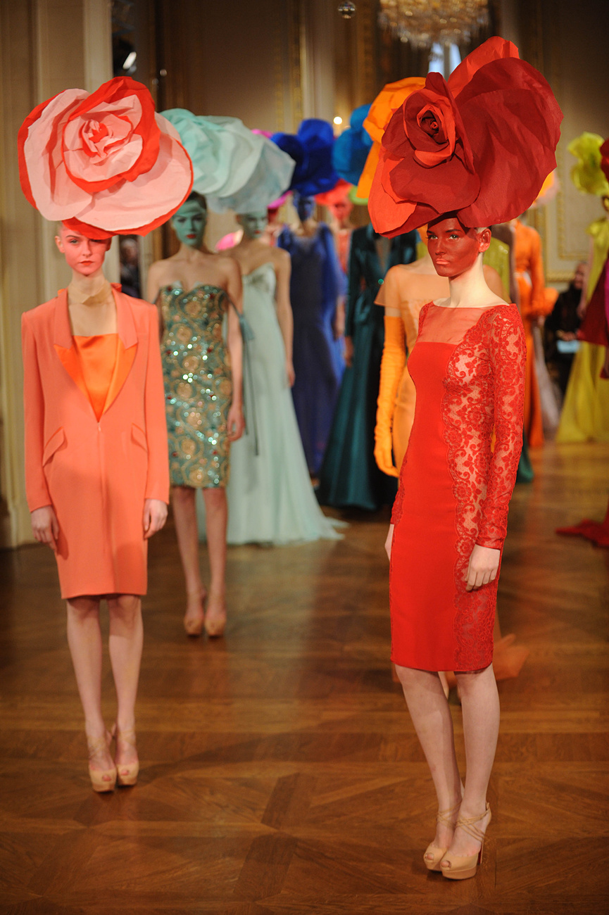 Palvin Barbara a Chanel 2011-es tavaszi nyári showján: Jólesz Tamara egyik első öltöztetési munkája.