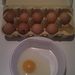 Egy tojás 69,9 forintba kerül.

Ennél a tojásnál külön pontoztuk a csomagolást is, mert teljesen eltér a megszokottól, ötletes és praktikus!

Csomagolásra öt, árra, kinézetre és pucolhatóságra átlagban 2,6 pontot kapott a maximális ötből.
