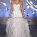 Lazaro esküvői ruha a 2012-es őszi New York Bridal Week-en.
