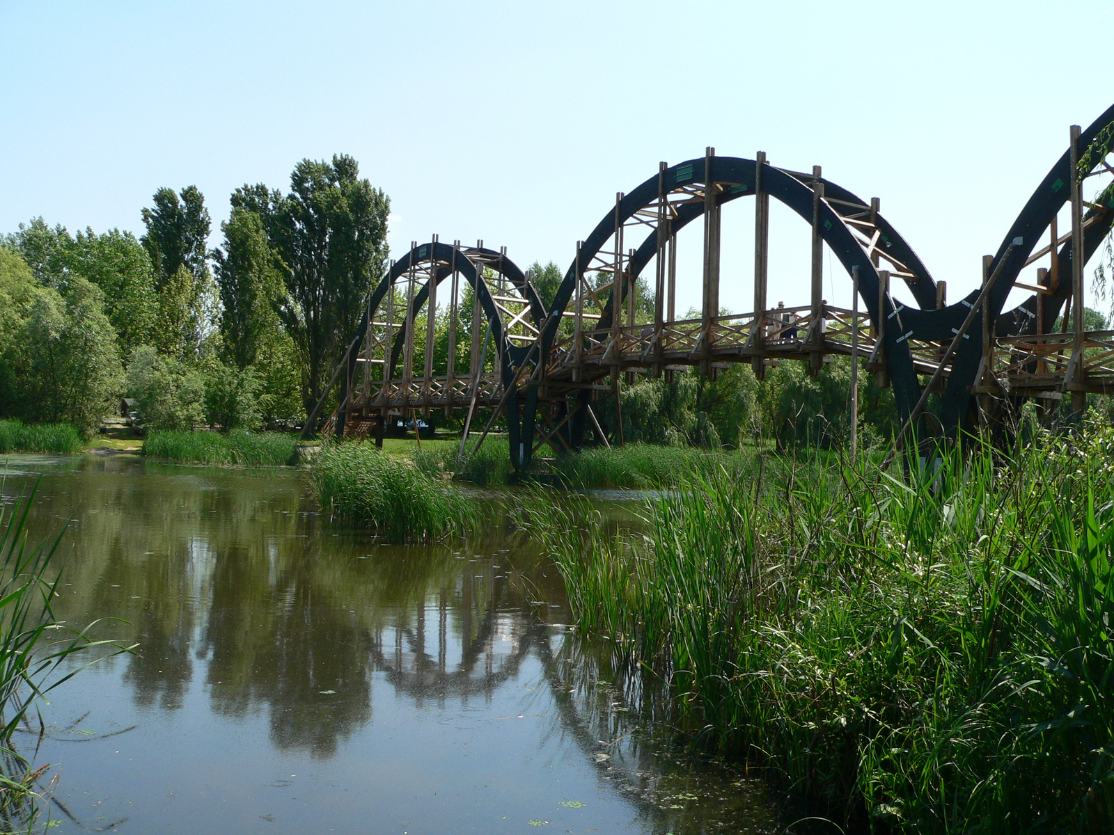 Klassz panorámafotót készíthetünk a Kis-Balaton élővilágáról a gyalogos hídon állva