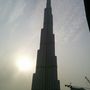 Ez most jelenleg a világ legmagasabb épülete, 828 méteres.
