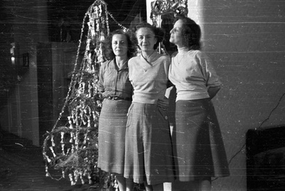 A húszas évek bája lengi be a karácsonyt ezen az 1928-as fotón