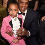 Jay Z és Beyoncé kislánya, Blue Ivy rózsaszín Gucciban unatkozta végig az idei Grammy-díjátadót.


