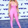 Nem csalódtunk Nicki Minaj VMA-s szettjében. A rózsaszín plasztik szerkót Atsuko Kudo készítette a celebnőnek.

