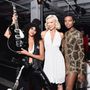 A holland modell, Imaan Hamman Slashnek, kolléganője Karlie Kloss Marilyn Monroenak míg Maira Borges póknak öltözött.


