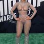 Na ő  Keyshia Ka'oir , Gucci Mane rapper kedves neje, aki Rihannának öltözve jelent meg az októberi  BET Hip Hop Awardson Miamiban.