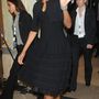 Bár Michelle Obama általában amerikai tervezők ruháit viseli, erre az Alaïa féle kis fekete ruhára még ő sem tudott nemet mondani.



