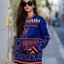 Nadja Ali blogger Chanel táskával kombinálta a cikkcakkos MSGM pulóvert Berlinben.
