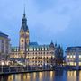 Hamburgnak körülbelül 1,8 millió lakosa van.
