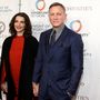 Daniel Craig, a 007-es ügynök és Rachel Weisz, a Múmia-filmek sztárja az Álmok otthona című film forgatásán jöttek össze 2010-ben. Egy évvel később összeházasodtak, 2018-ban pedig megszületett első közös gyermekük.