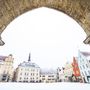 A Finn-öböl partján található észt főváros, Tallinn is a világ leghidegebb fővárosainak egyike. A február itt a leghidegebb hónap, amely átlaghőmérséklete –4,3 °C, de a hőmérséklet egész télen fagyponthoz közelít. A nyár 19 és 21 °C-os