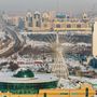 A korábban Asztana néven ismert kazah főváros, Nur-Sultan éghajlata meglehetősen szélsőséges. A nyár nagyon meleg lehet, a hőmérséklet esetenként eléri a +35°C-ot is, a téli hőmérséklet azonban –35°C-ra is eshet december közepe és március eleje között.