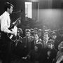 A Bercsényi-klubban zenél az Illés 1964-ben, az előtérben Nényei Tas