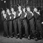 Az Orfeumban tánckarral fellépő Rátonyi Róbert 1960-ban