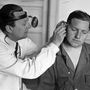 Egy fül-orr-gégészeti vizsgálat 1949-ben