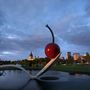 Minneapolisban látható a Kanálhíd és cseresznye című alkotás