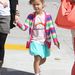 Jessica Alba négy éves lánya Honor Warren szivárványos formában