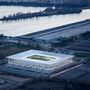 A neves Herzog & de Meuron idén az év legjobb sport intézményét tervezte meg az Archdaily.com szerint. Az elegánsra sikerült stadion egyébként a franciaországi Bordeauxban található.
