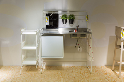 A minikonyha más elrendezésben - a nyári konyhától a kis műhelyekig sokféleképpen használható. 