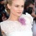Diane Kruger fehér ruhában és Joshua Jackson oldalán jelent meg Cannes-ban.