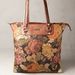 Virágos vintage táska a Pull&Bearben 4995 forint.