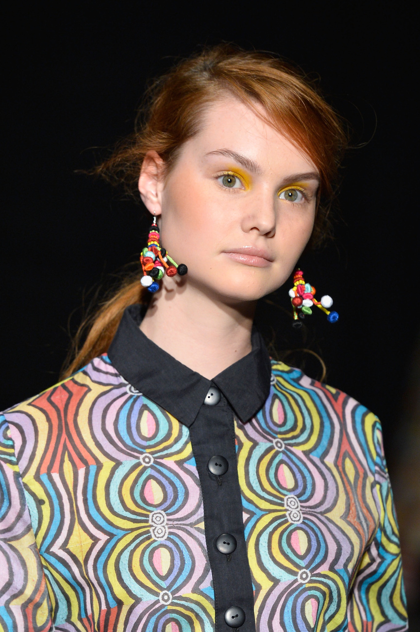 A Dolce & Gabbana ruhákra emlékeztető minta Karla Spetic kollekciójában.