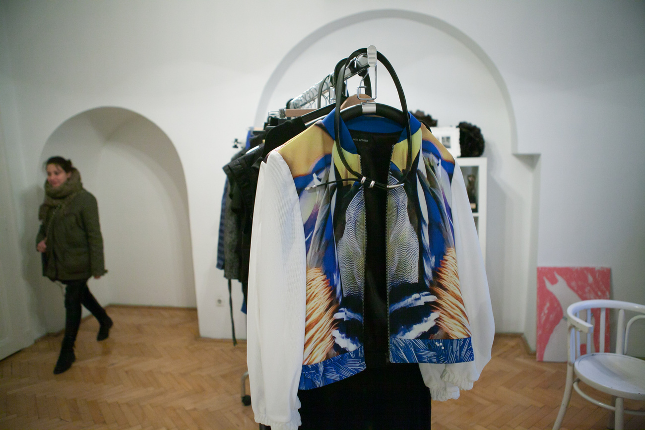 Szegedi Kata kollekciója mellett Benus Dani ruhái is beszerezhetőek.