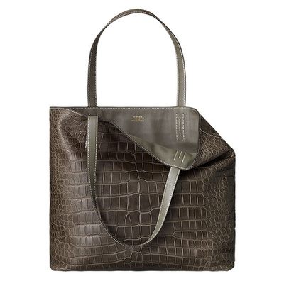 A Hermès háznál 9,7 millió forintot kérnek egy krokodilbőr táskáért.


