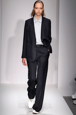 Julia Roberts-szel hirdeti tavaszi-nyári kollekcióját a Givenchy.