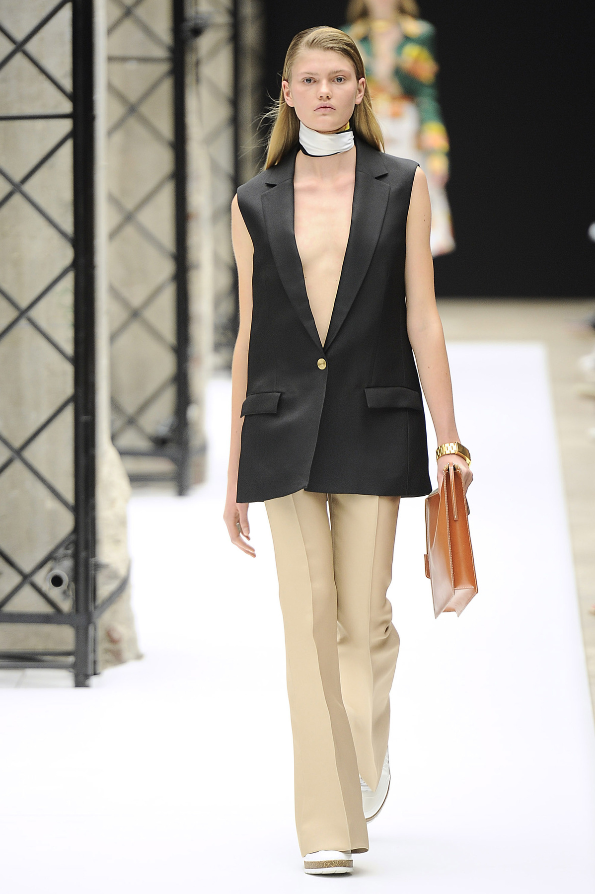 Julia Roberts-szel hirdeti tavaszi-nyári kollekcióját a Givenchy.
