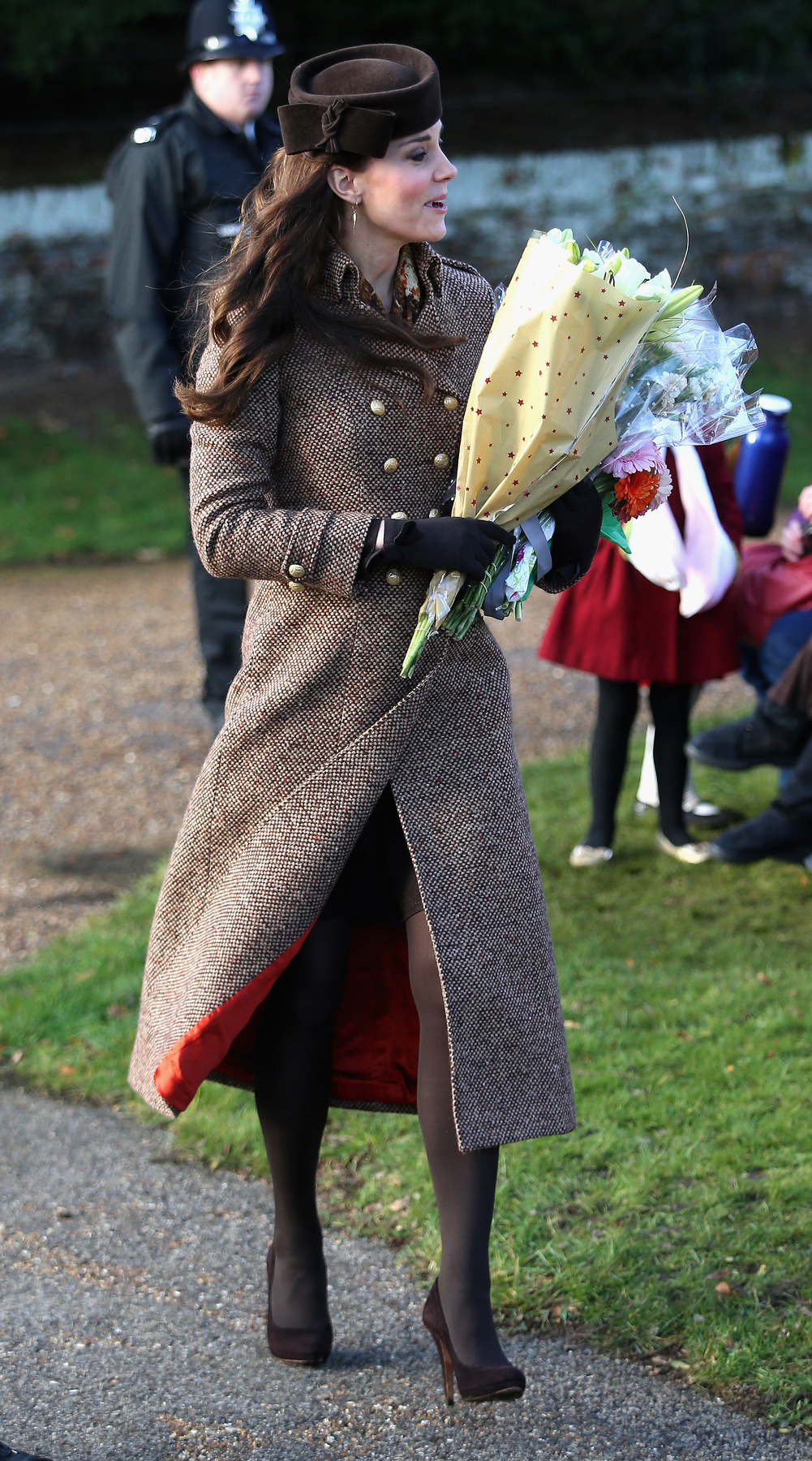 Moloh kabát, 685 font, 2012 ősz-tél. A hercegné 2014 karácsonyán lejtett el benne a Sandringham-i templomba.