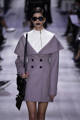 Így öltöztek a divatrajongók a minimalista trendek bejövetele előtt.
