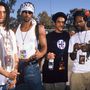 Az atlétás Snoop Dogg és bandája az 1997-es 'Smokin Grovves Tour' alatt.
