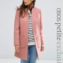 Az elegáns pink kabát 60 fontba, 20.735 forintba kerül az Asos.com oldalán.