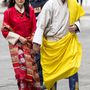 Kevesen tudják úgy kombinálni a hagyományos viseleteket az aktuális trendekkel, mint Jetsun Pema bhutáni királyné.