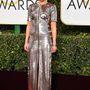Az 1982-ben született Ruth Neggát filmdráma kategóriában jelölte a legjobb női főszereplő díjra a HFPA (a Hollywoodban akkreditált külföldi újságírók szövetségének kb. 100 tagú zsűrije). A Loving című film sztárja ezt a cipzáras Louis Vuitton ruhát választotta az alkalomra.


