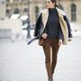 Alessandra Ambrosio is kötött pulóverrel és hasított bőr nadrággal kombinálta az Acne dzsekit Párizsban.


