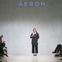 Az Aeron tervezője, Áron Eszter.